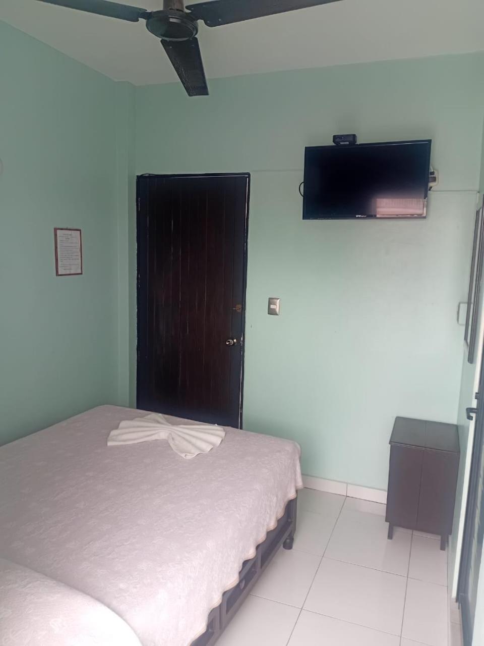Hotel Acuario Catemaco Exteriör bild